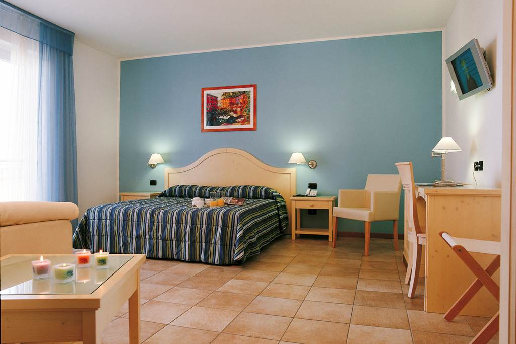 VRN_77440_hotel_bella_italia_0418_06.jpg