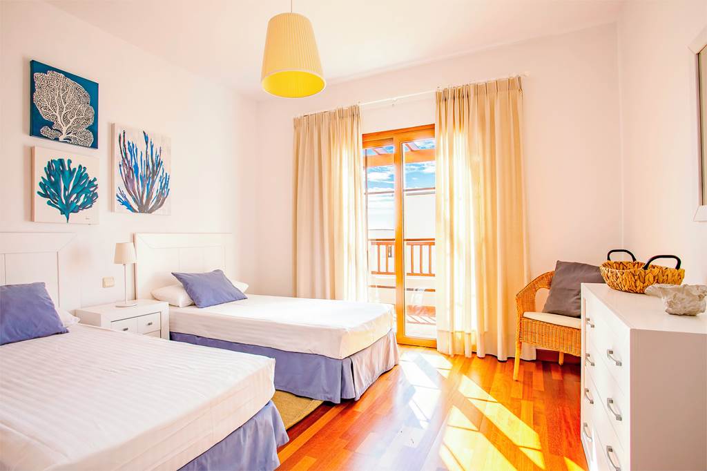 ACE_75756_Las_Caletas_Village_-_Three_Bedroom_Villa_0419_01.jpg