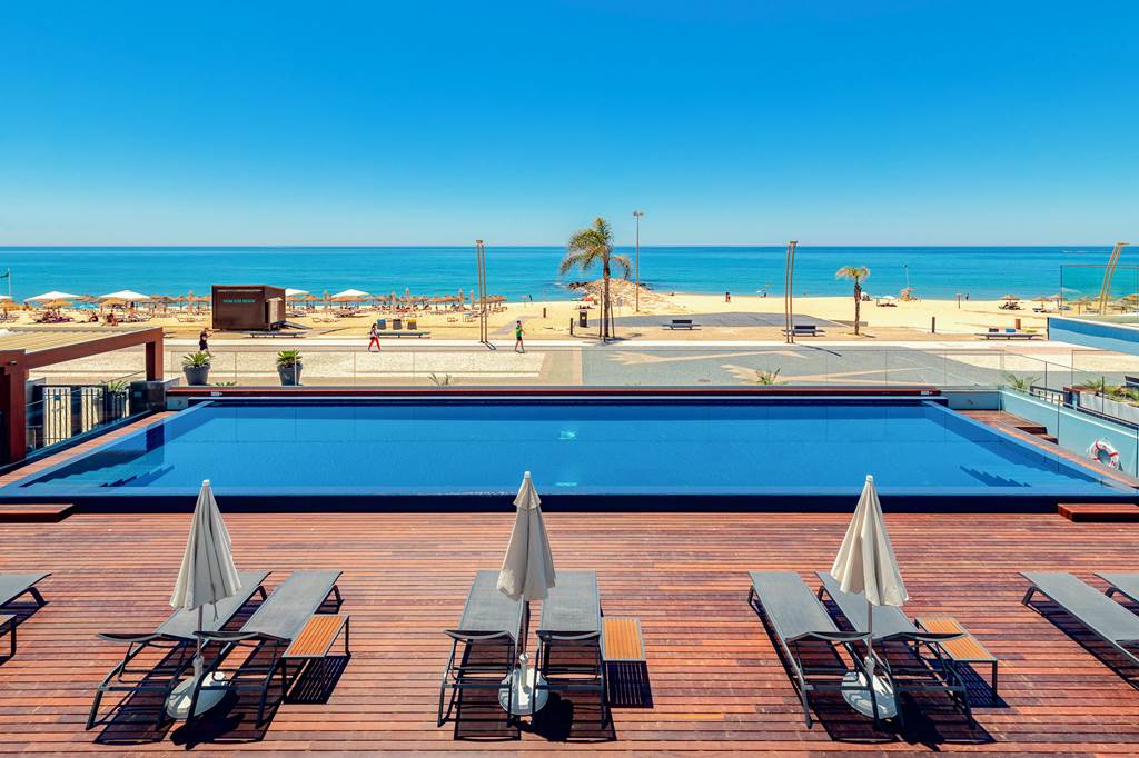 FAO_581_Dom_Jose_Beach_Hotel_0621_02.jpg