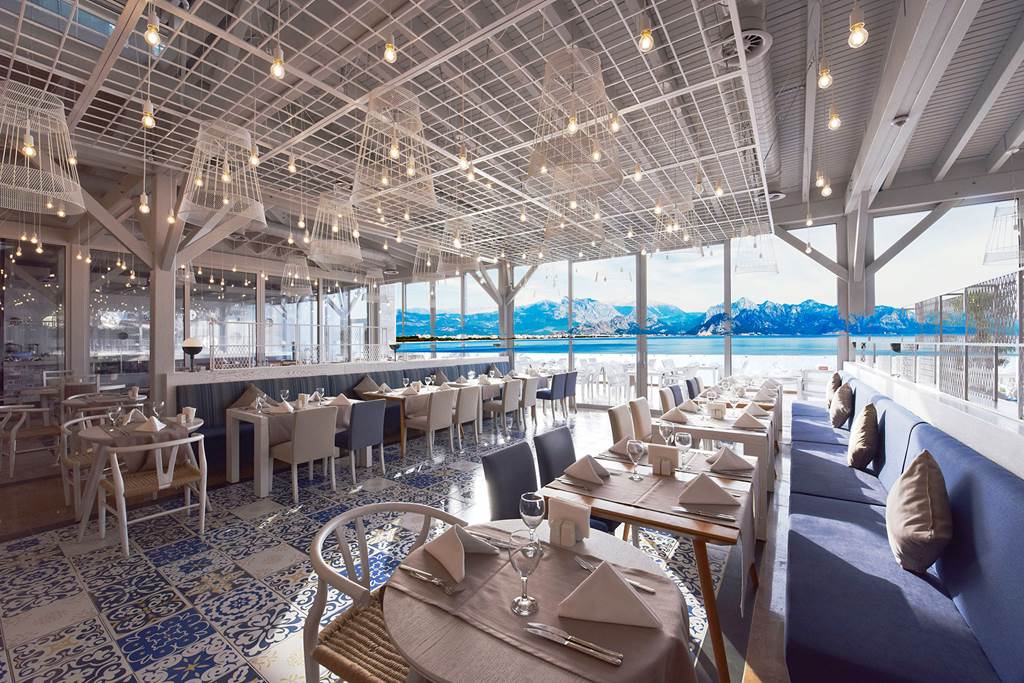 AYT_83923_Ramada_Plaza_Antalya_0622_16.jpg