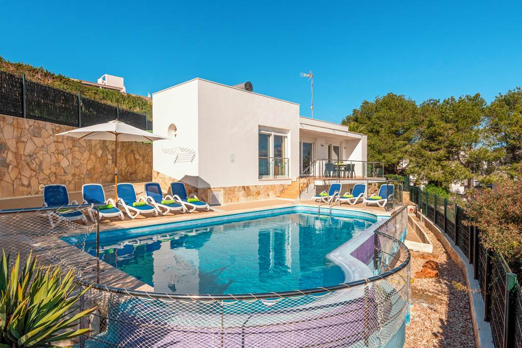 MAH_73851_Villa_Gill_1223_07.jpg