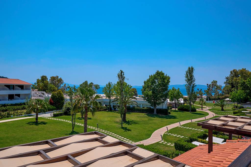 JSI_81836_Skiathos_Princess_0724_05.jpg