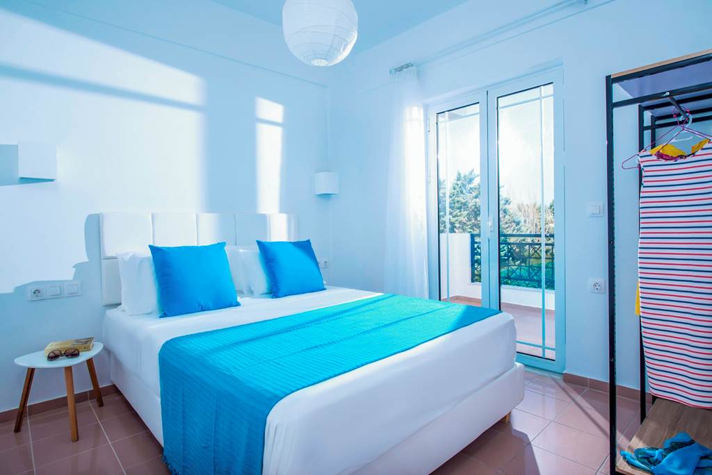 HER_87746_W_Suites_&_Apartments_0624_13.jpg