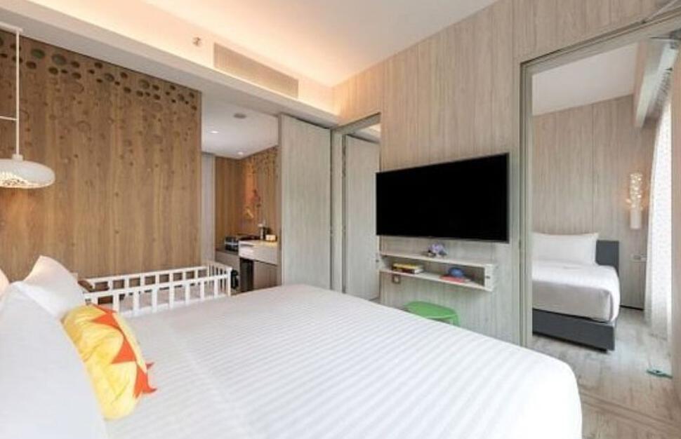 Village-Hotel-at-Sentosa-6.jpg