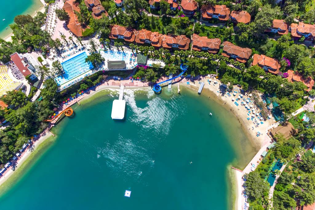 DLM_460_Letoonia_Club_Htl_0617_01.jpg