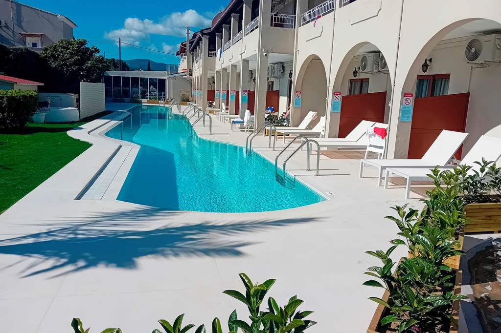 CFU_544_Roda_Oasis_Hotel_0524_03.jpg