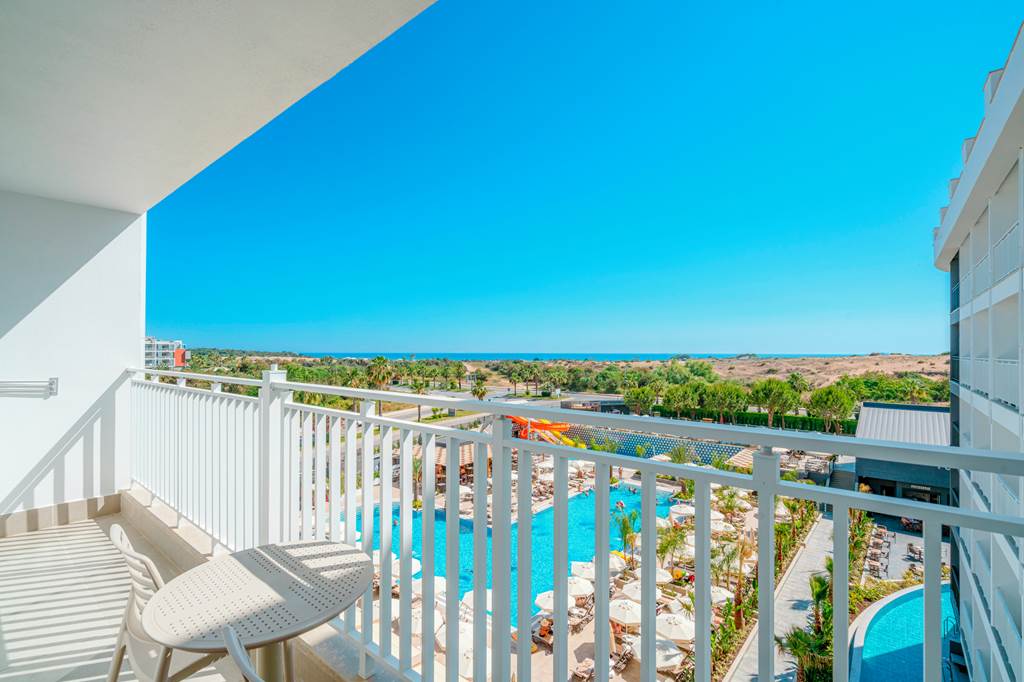 AYT_88035_Vox_Maris_Resort_0824_41.jpg