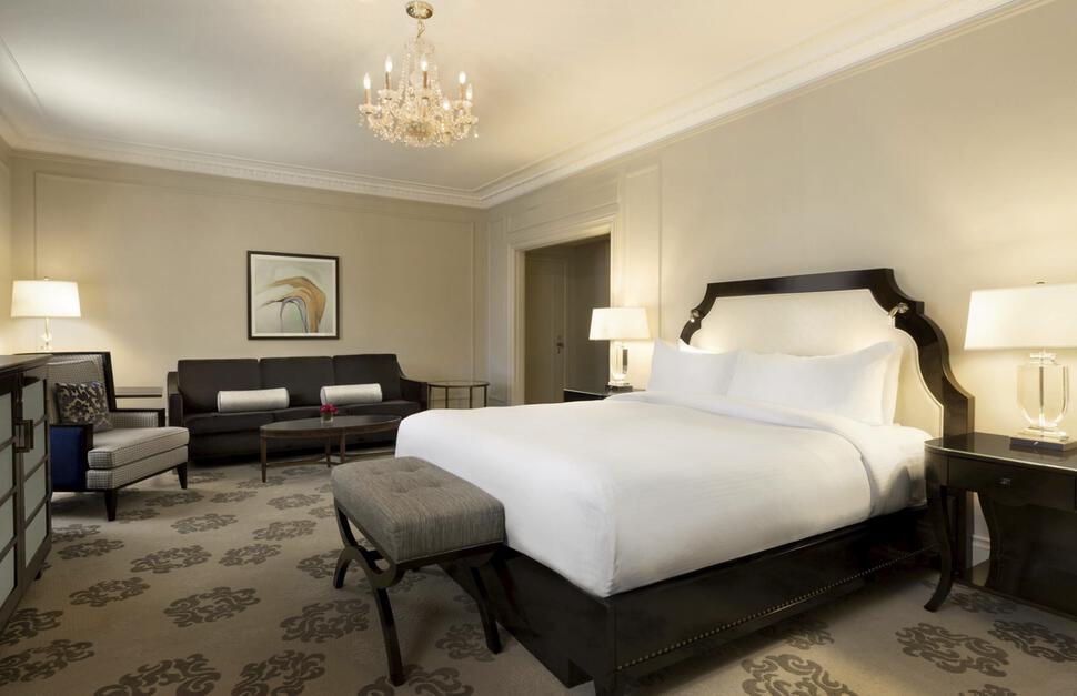 Fairmont-Hotel-Vancouver-6.jpg