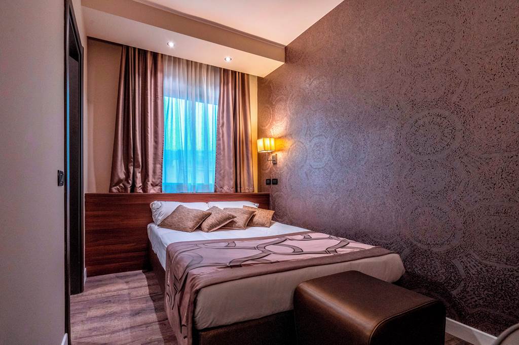 VCE_72823_Smart_Holiday_Hotel_0222_06.jpg