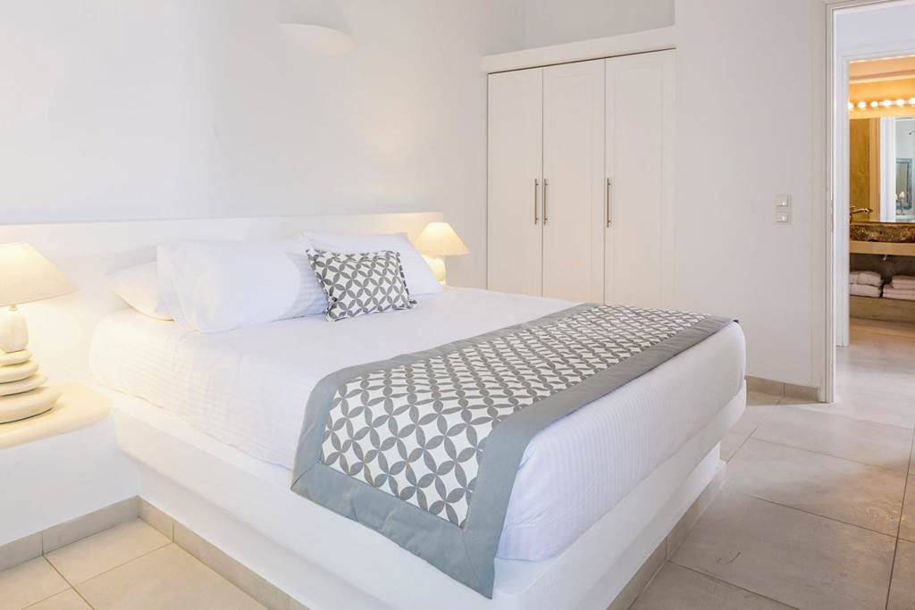 JTR_83988_Amber_Light_Villas_0922_05.jpg