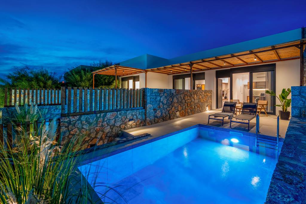 RHO_86728_Villa_Kiotari_Sun_1223_01.jpg