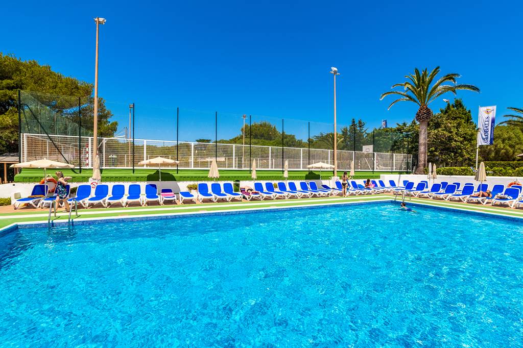 MAH_72953_Globls_Calan_Blanes_0318_02.jpg