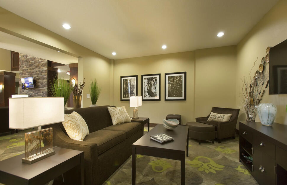 Staybridge-Suites-Orlando-at-SeaWorld-4.jpg