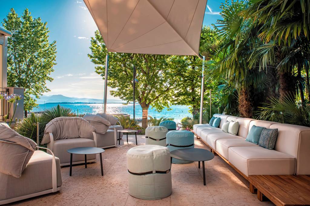 VRN_74885_Hotel_Villa_Rosa_1121_02.jpg
