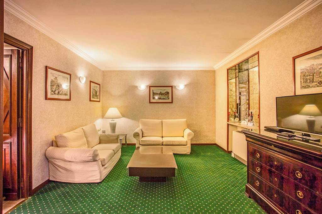 FCO_88774_Aldrovandi_Residence_City_Suites_1224_15.jpg