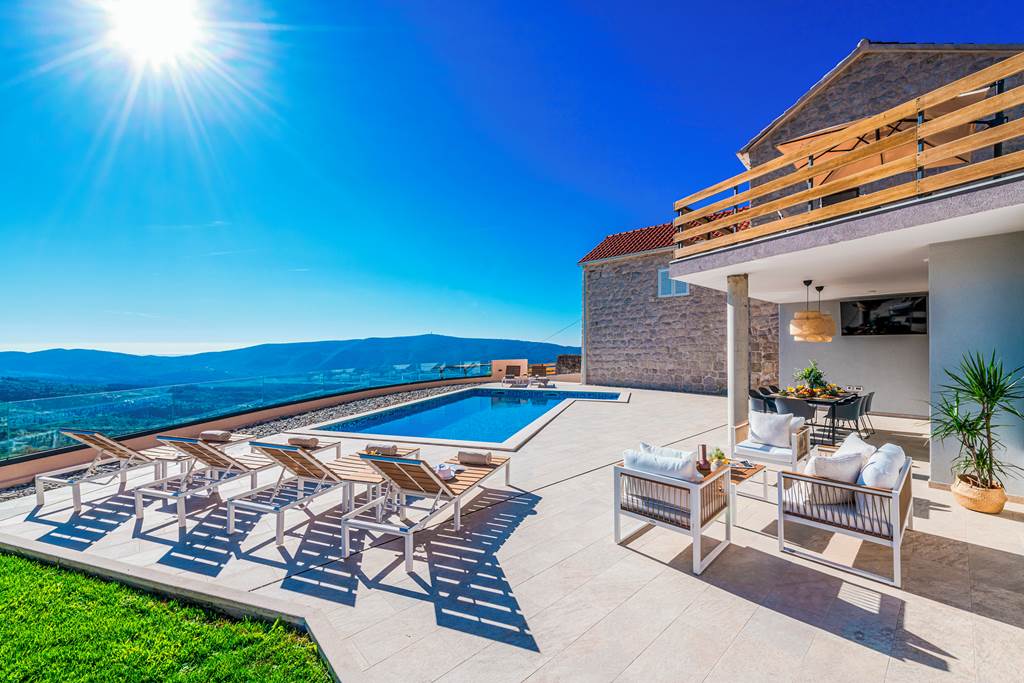 DBV_88984_Villa_Stone_Chic_0125_09.jpg