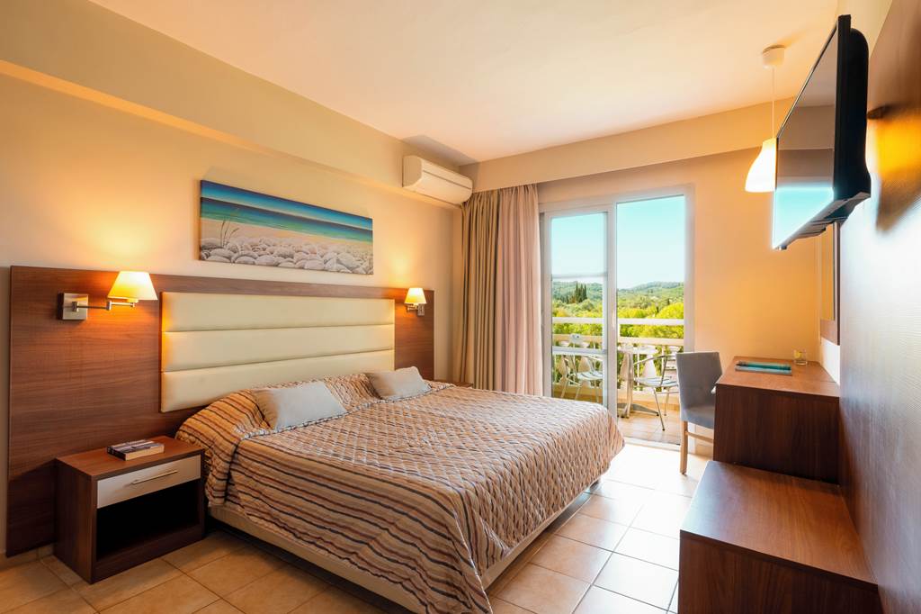 CFU_68853_Messonghi_Beach_Hotel_0724_12.jpg