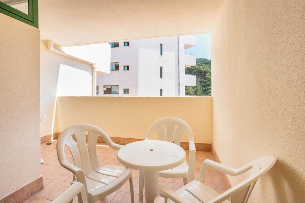 REU_70713_Festival_Village_Apartments_0624_10.jpg