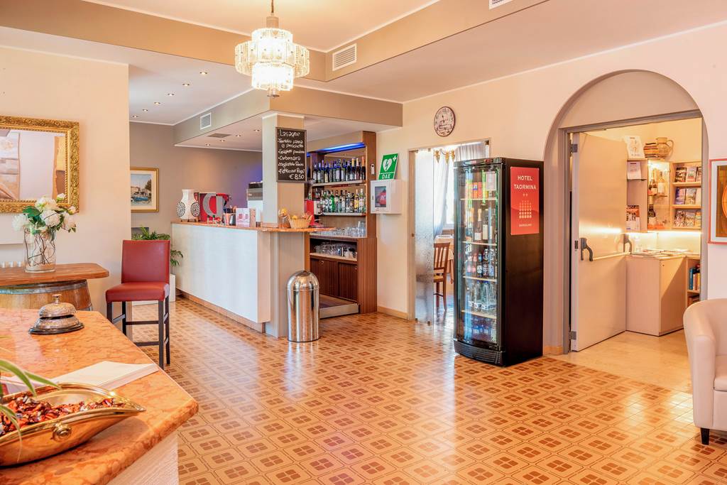 VRN_84403_Hotel_Taormina_1224_06.jpg