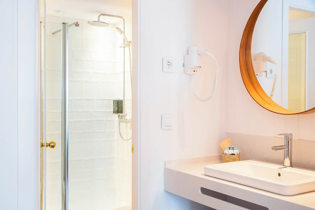 GRO_86583_The_15th_Boutique_Hotel_1123_03.jpg