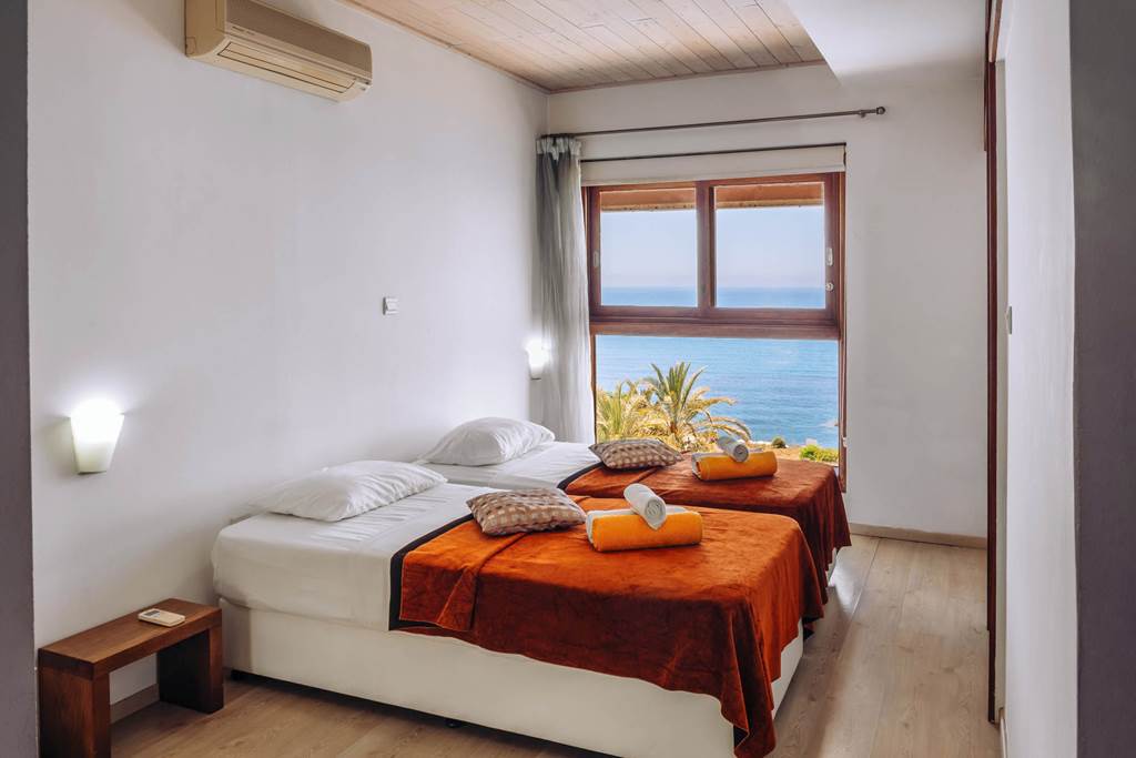 PFO_88914_Z&X_Holiday_Villas_-_Villa_Karavi_0125_03.jpg