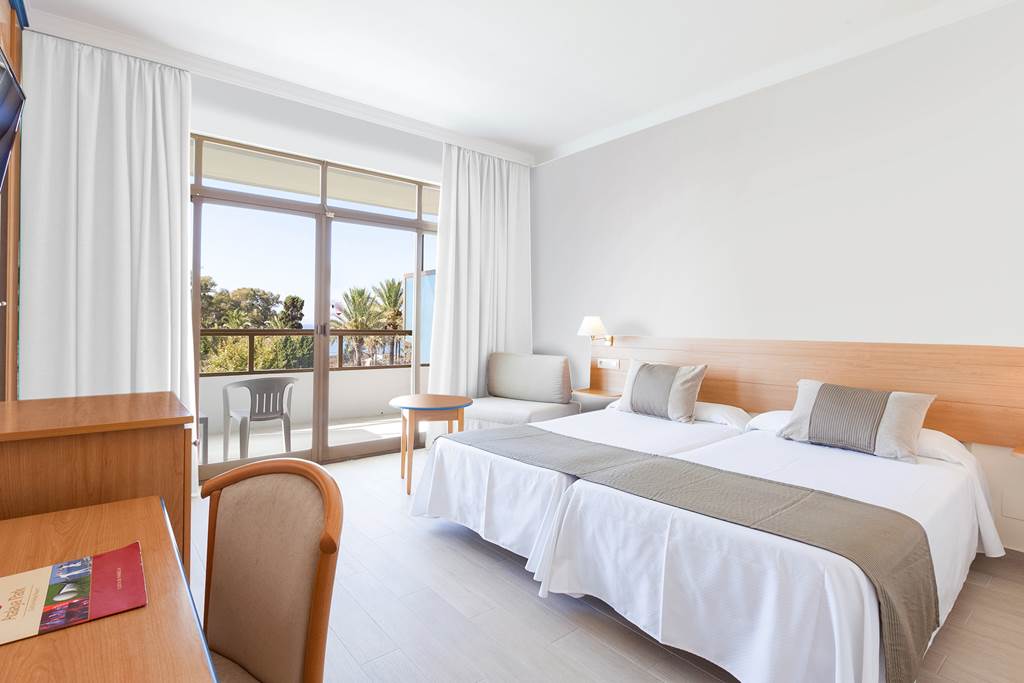 AGP_77427_Sol_Marbella_Estepona_1117_06.jpg