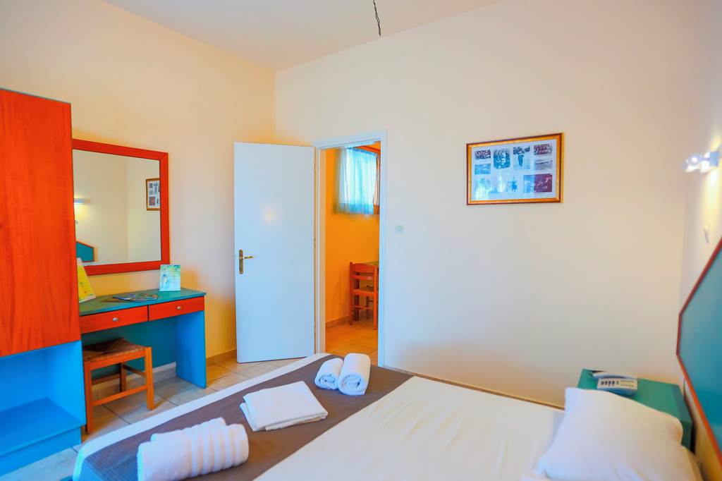 RHO_74759_Filoxenia_Apartments_0822_01.jpg