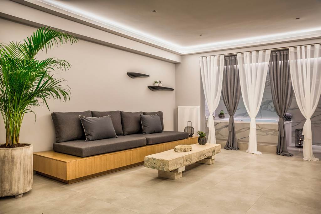 EFL_87891_Villa_Anthelia_0824_12.jpg