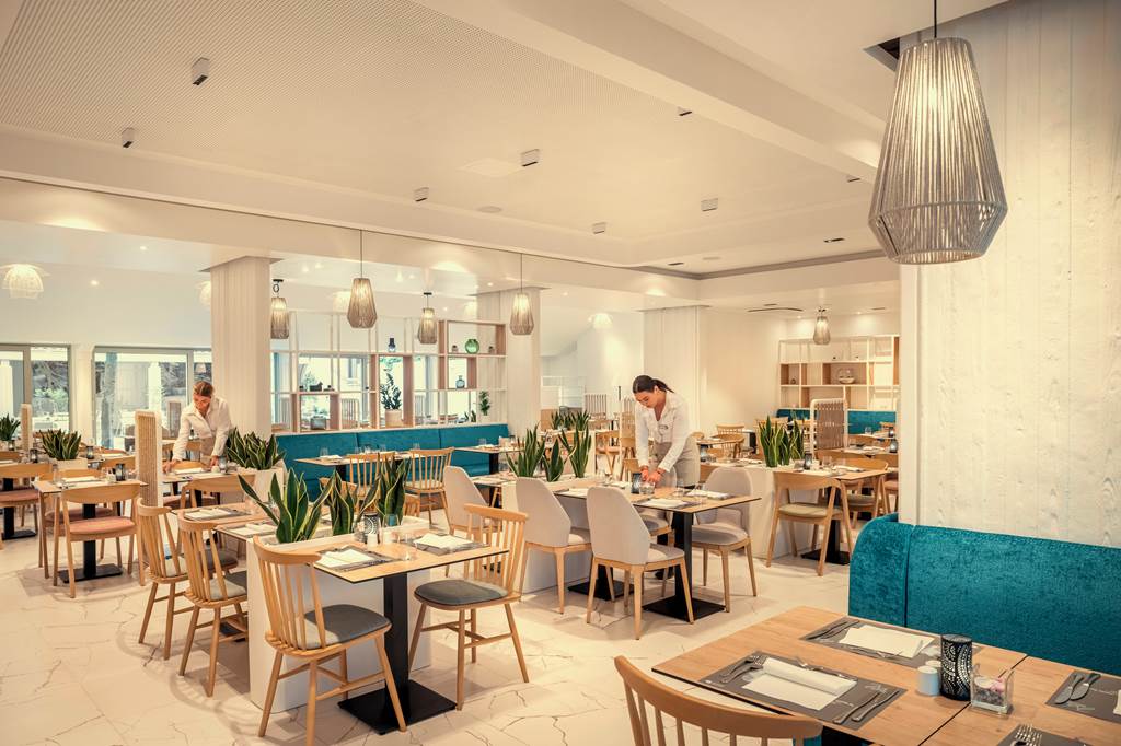 DBV_69617_Tirena_Sunny_Hotel_by_Valamar_0723_01.jpg