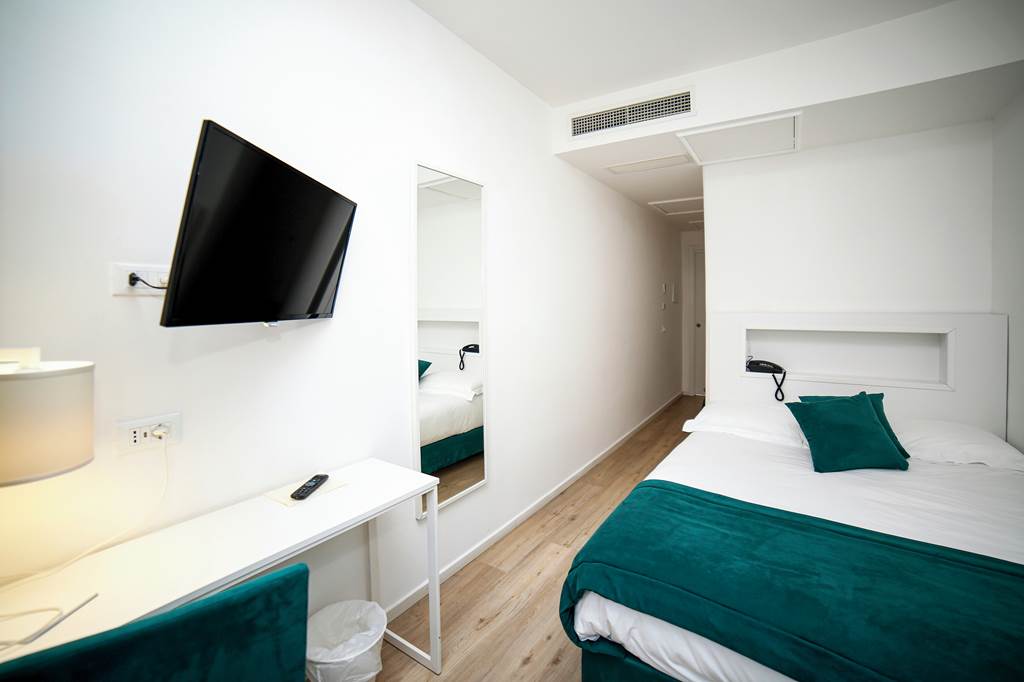 NAP_80817_Hotel_Isabella_1022_08.jpg