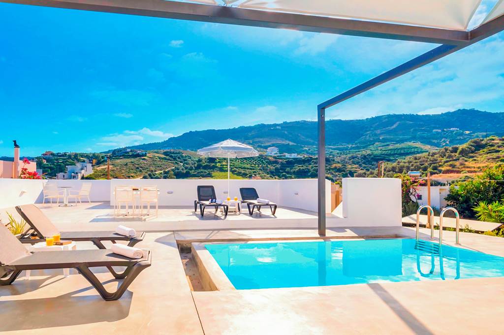 HER_84131_Villa_Paradiso_Tria_0822_02.jpg