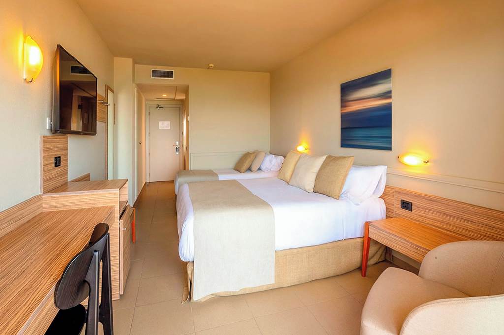 GRO_73469_Aqua_Hotel_Promenade_0724_10.jpg