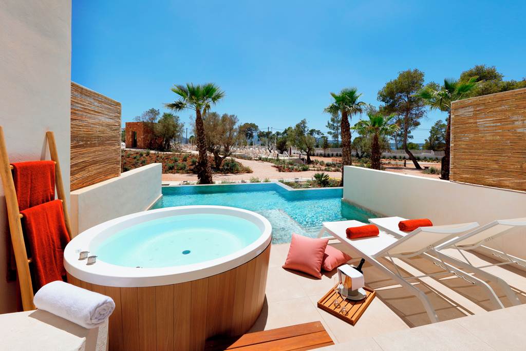 IBZ_83112_TRS_Ibiza_Hotel_0622_04.jpg