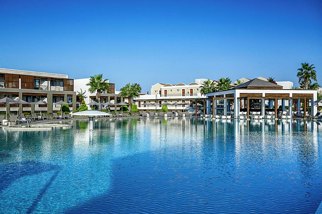KGS_69605_Pelagos_Suites_Hotel_&_Spa_1124_01.jpg