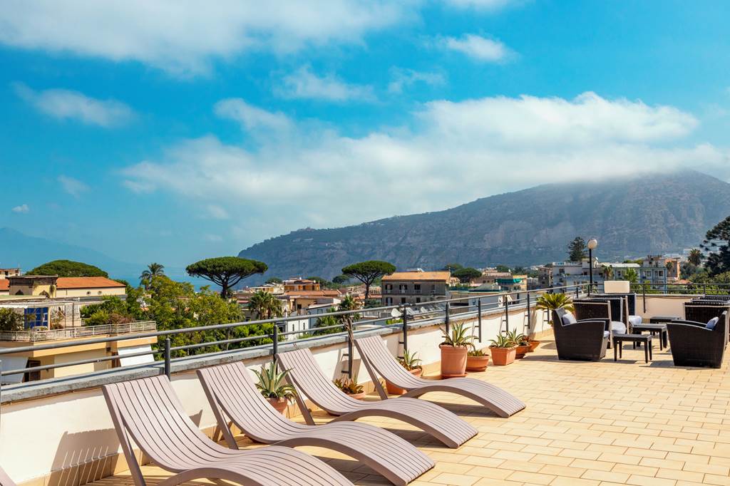 NAP_77992_Hotel_La_Pergola_1024_10.jpg