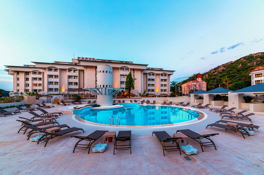 DLM_83960_Faros_Premium_Beach_Hotel_0622_02.jpg