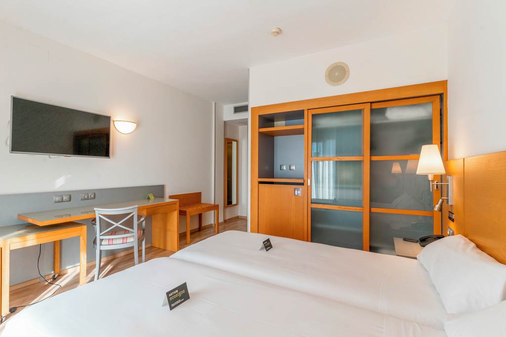 MAH_71910_Hotel_Artiem_Capri_0823_01.jpg