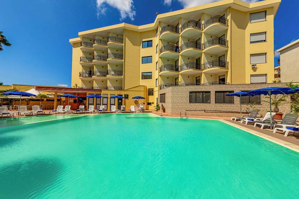 OLB_86942_Rina_Hotel_0923_07.jpg