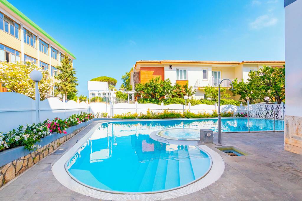 NAP_77992_Hotel_La_Pergola_1024_07.jpg