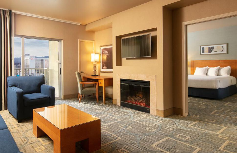 The-Platinum-Hotel-7.jpg