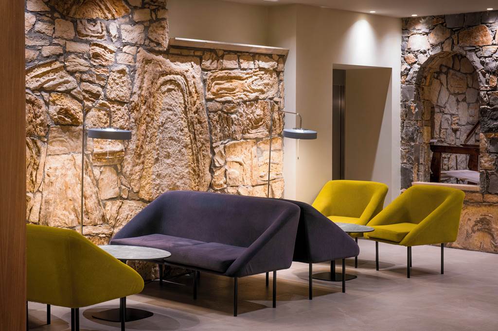 HER_86317_Petousis_Hotel_&_Suites_1123_02.jpg
