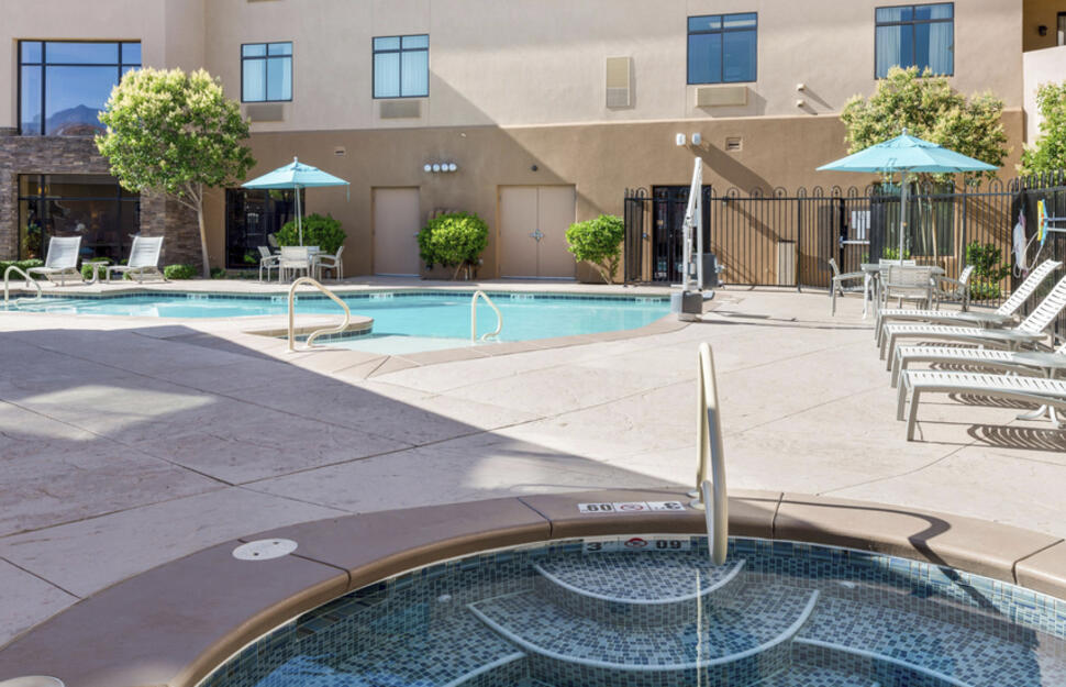 Holiday-Inn-Express-Hotel-Suites-St.-George-North-Zion-1.jpg