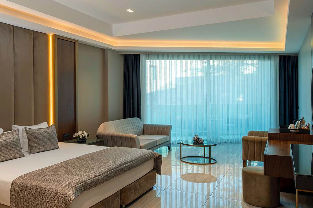 BJV_71626_Vogue_Hotel_Bodrum_0924_30.jpg