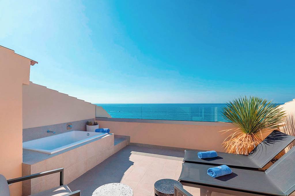 GRO_73469_Aqua_Hotel_Promenade_0724_19.jpg