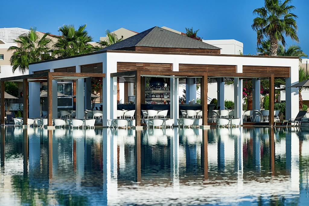 KGS_69605_Pelagos_Suites_Hotel_&_Spa_0924_04.jpg