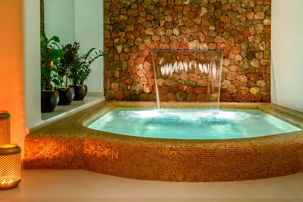 JTR_82694_Antoperla_Luxury_Hotel_&_Spa_0221_10.jpg