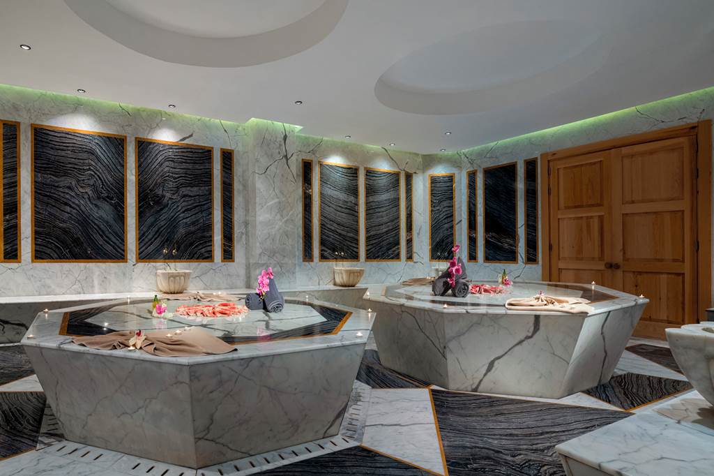 BJV_71626_Vogue_Hotel_Bodrum_0924_05.jpg
