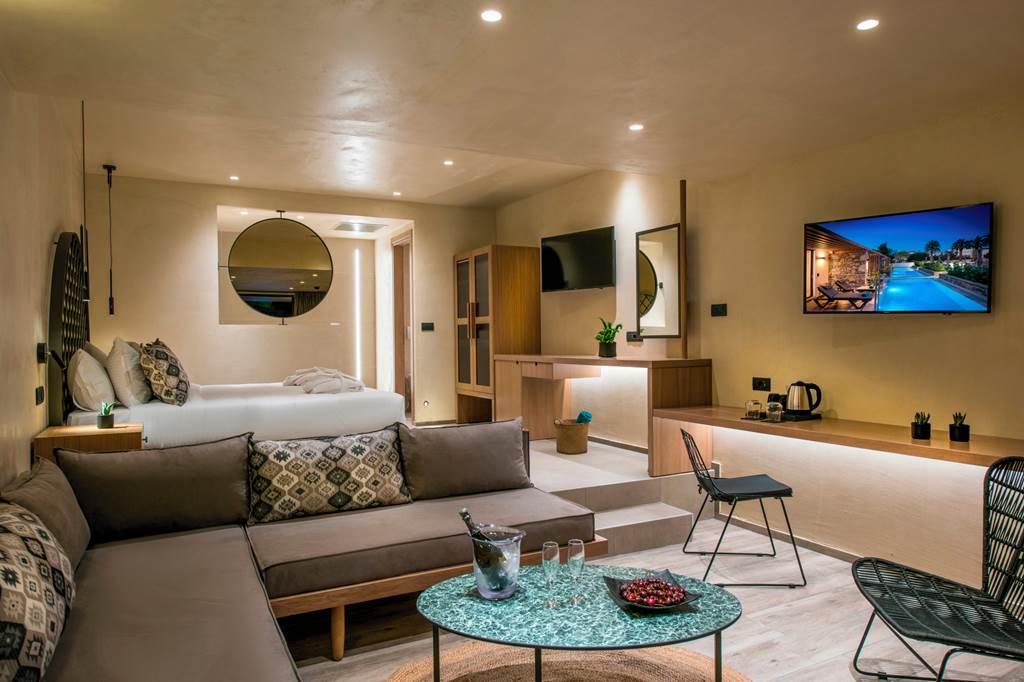 HER_86317_Petousis_Hotel_&_Suites_1123_07.jpg