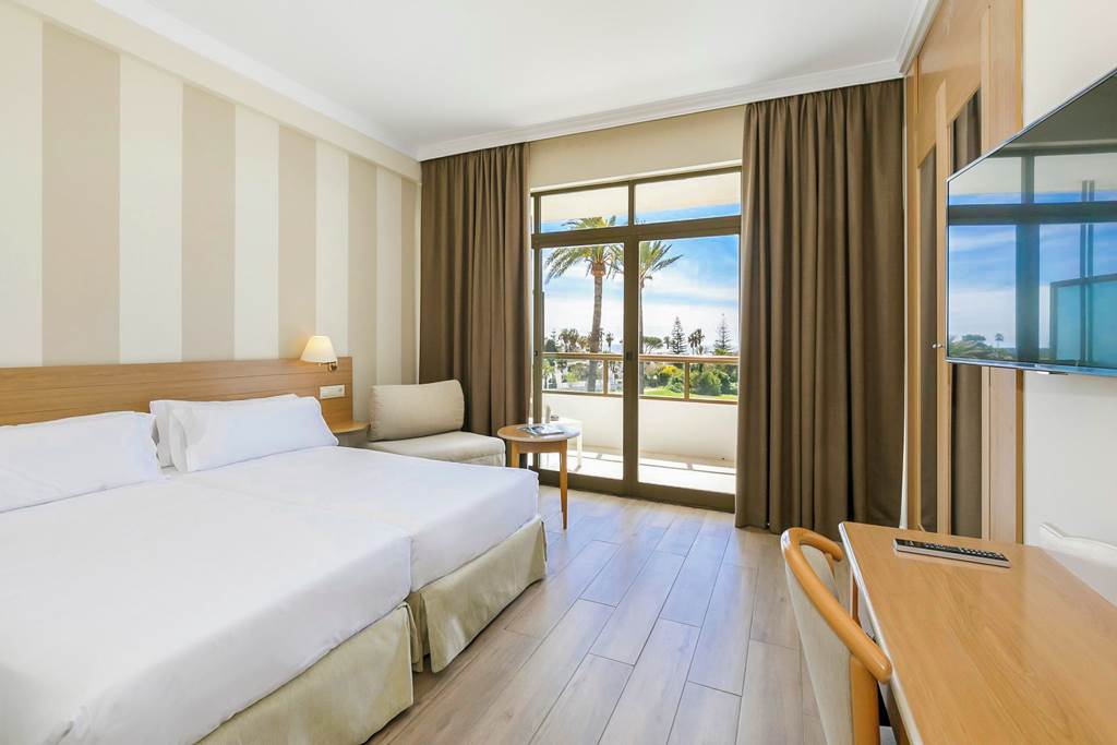 AGP_77427_Sol_Marbella_Estepona_0623_01.jpg