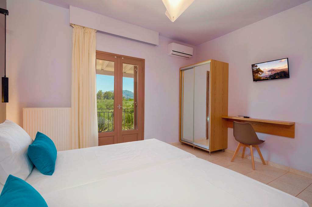 ZTH_84387_Villa_Kerasia_1022_06.jpg